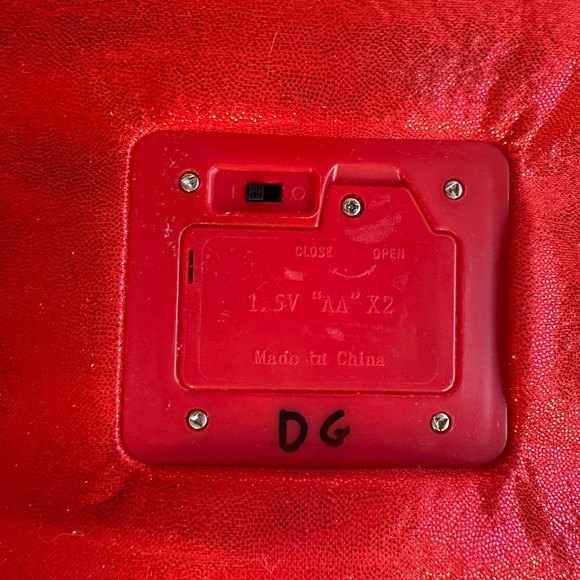 Hallmark 2022 Peanuts Collection SLEDDING SNOOPY & WOODSTOCK sound/motion Tested - Picture 5 of 10